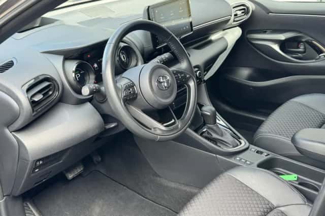 Toyota Yaris (2022) thumbnail 12
