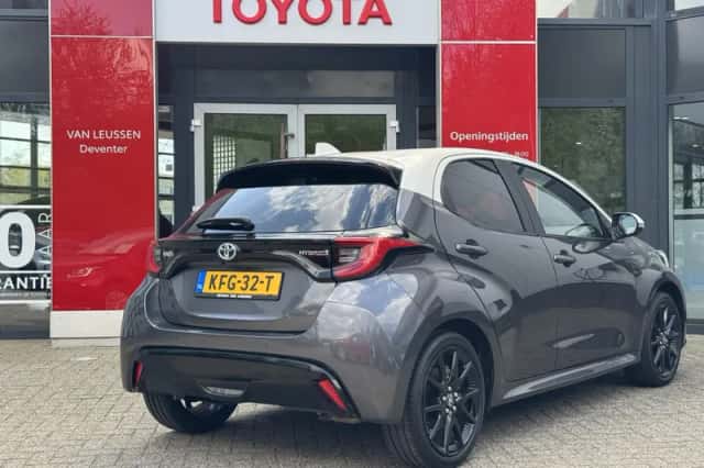 Toyota Yaris (2022) thumbnail 13