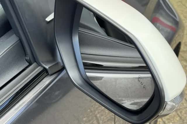 Toyota Yaris (2022) thumbnail 17