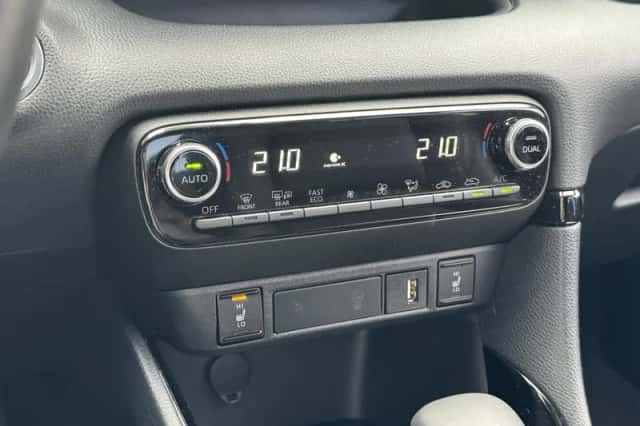 Toyota Yaris (2022) thumbnail 19