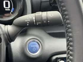 Toyota Yaris (2022) thumbnail 30