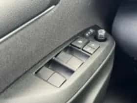 Toyota Yaris (2022) thumbnail 52