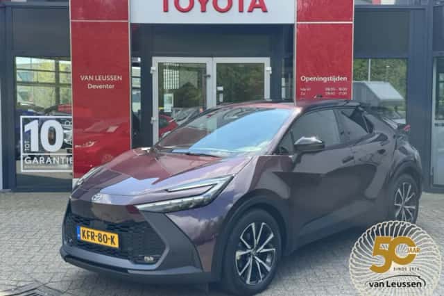 Toyota C hr (2024) thumbnail 1