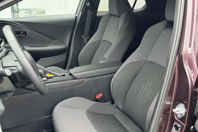 Toyota C hr (2024) thumbnail 12