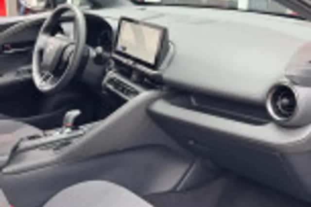 Toyota C hr (2024) thumbnail 33