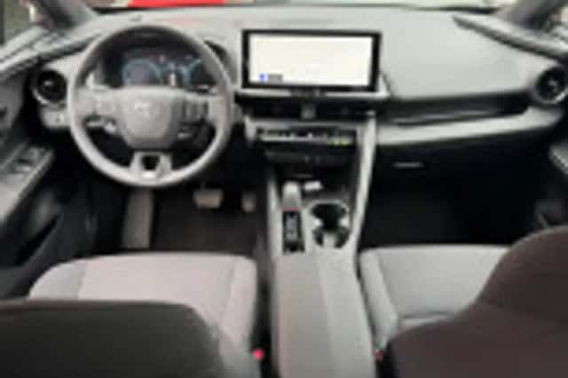 Toyota C hr (2024) thumbnail 34