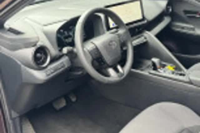 Toyota C hr (2024) thumbnail 37