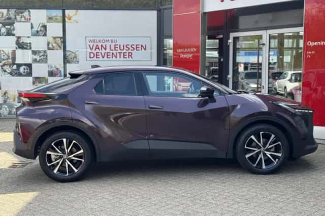 Toyota C hr (2024) thumbnail 57