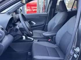 Toyota Yaris Cross (2022) thumbnail 12