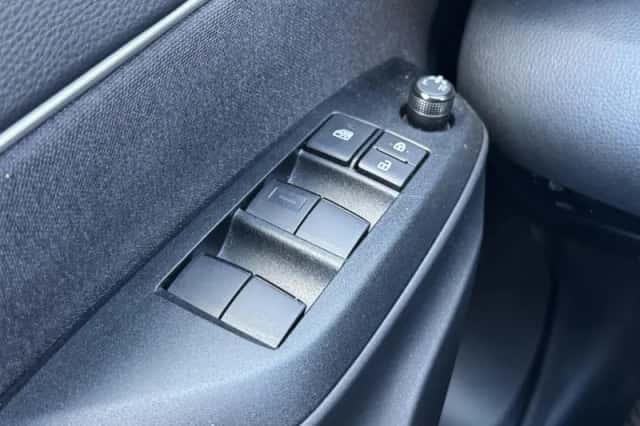 Toyota Yaris Cross (2022) thumbnail 15