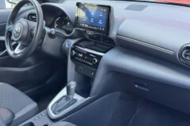 Toyota Yaris Cross (2022) thumbnail 4
