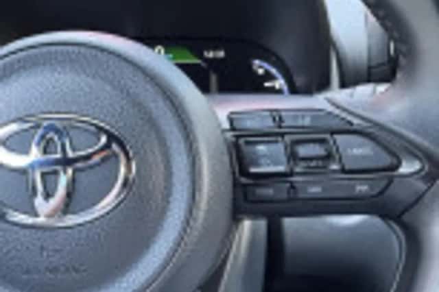 Toyota Yaris Cross (2022) thumbnail 41