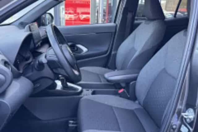 Toyota Yaris Cross (2022) thumbnail 6