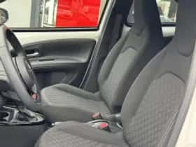 Toyota Aygo X (2023) thumbnail 6