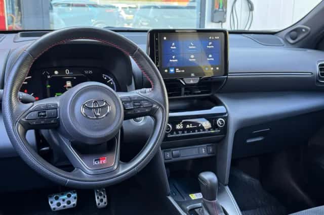 Toyota Yaris Cross (2023) thumbnail 17