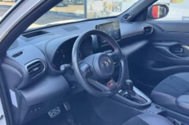 Toyota Yaris Cross (2023) thumbnail 6