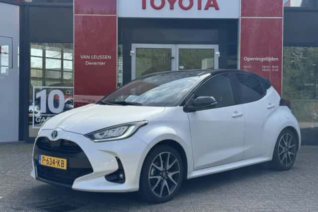 Toyota Yaris (2022) thumbnail 1