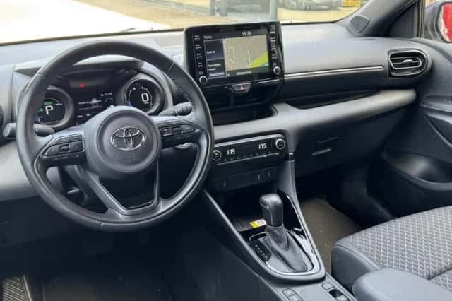Toyota Yaris (2022) thumbnail 15