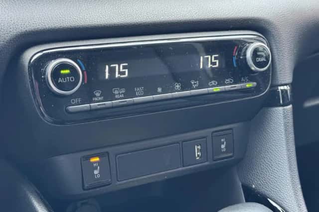 Toyota Yaris (2022) thumbnail 20