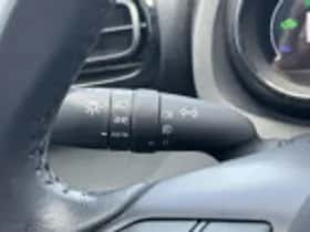 Toyota Yaris (2022) thumbnail 44