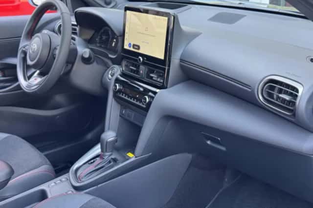 Toyota Yaris Cross (2026) thumbnail 56