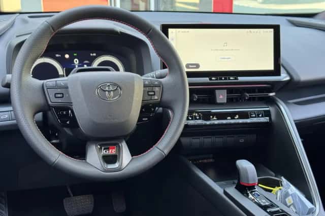 Toyota C hr (2026) thumbnail 15