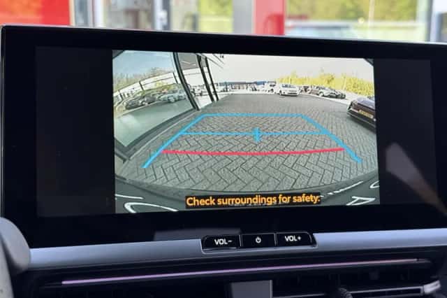 Toyota C hr (2026) thumbnail 17