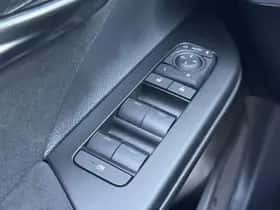 Toyota C hr (2026) thumbnail 24