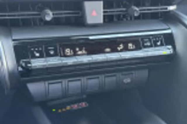 Toyota C hr (2026) thumbnail 41