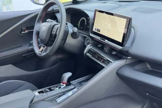Toyota C hr (2026) thumbnail 62