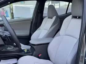 Toyota C hr (2026) thumbnail 11