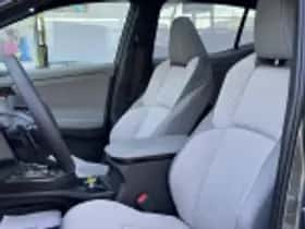Toyota C hr (2026) thumbnail 36