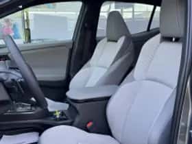 Toyota C hr (2026) thumbnail 5