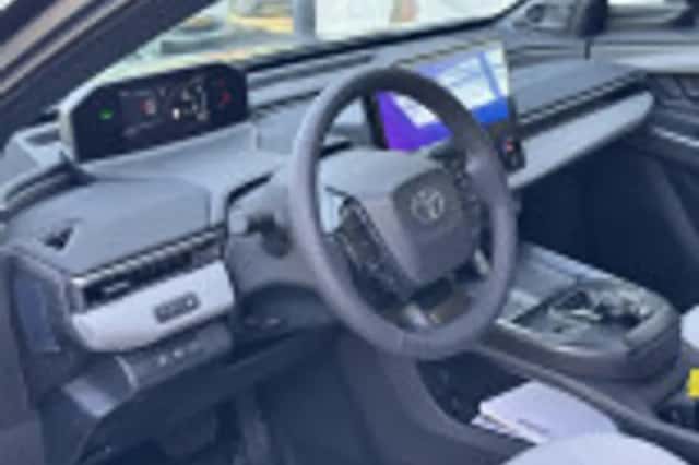 Toyota C hr (2026) thumbnail 41