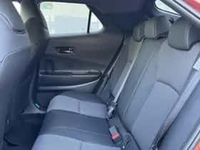 Toyota C hr (2026) thumbnail 11