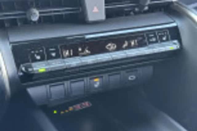 Toyota C hr (2026) thumbnail 45