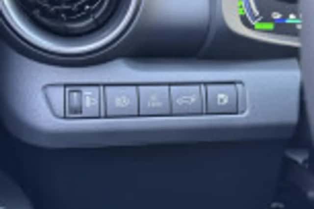 Toyota C hr (2026) thumbnail 49