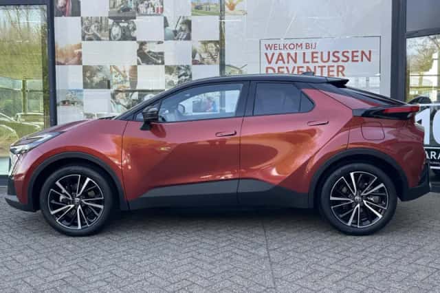 Toyota C hr (2026) thumbnail 8