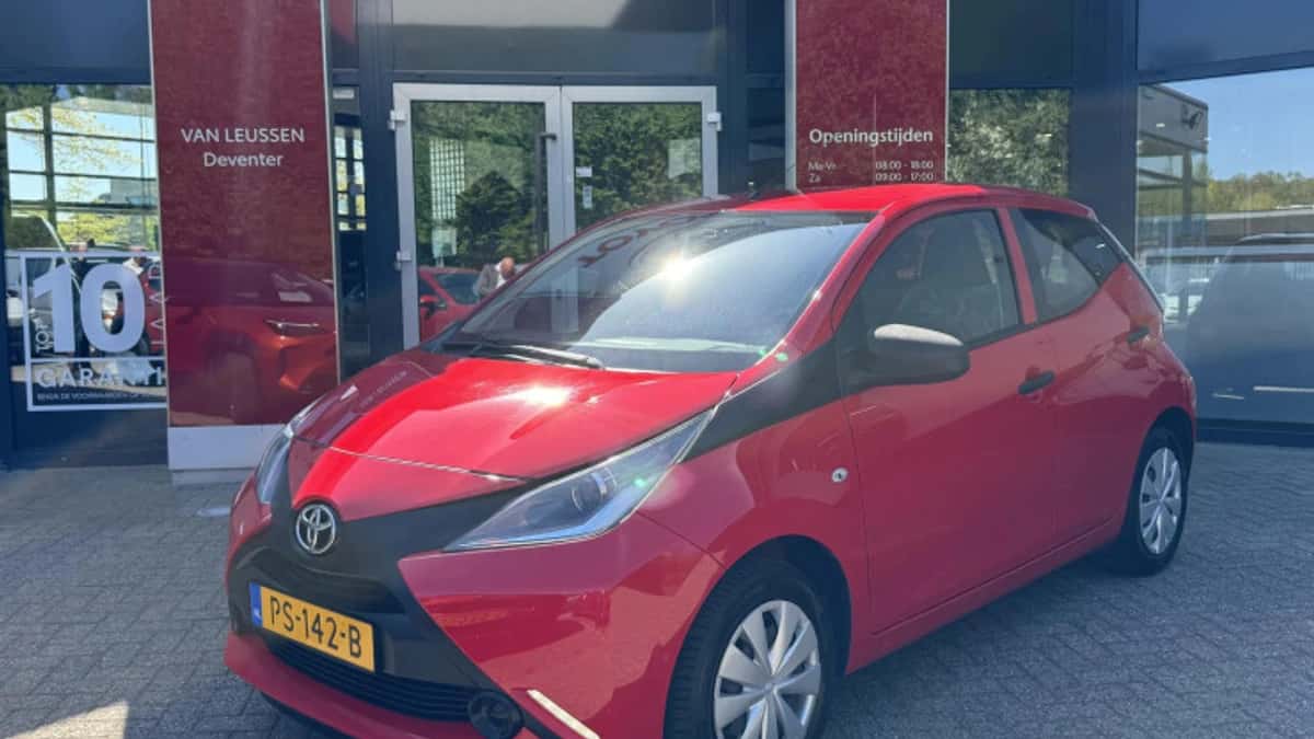 Toyota Aygo (2017) — foto 1