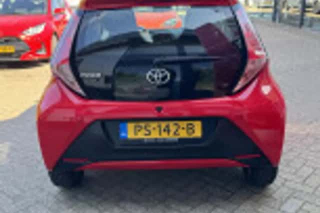 Toyota Aygo (2017) thumbnail 41
