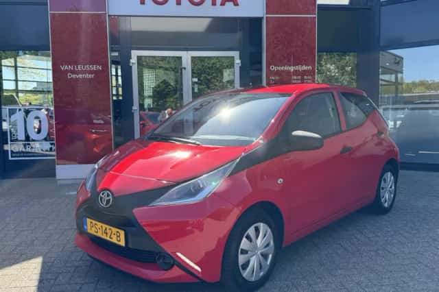Toyota Aygo (2017) thumbnail 7