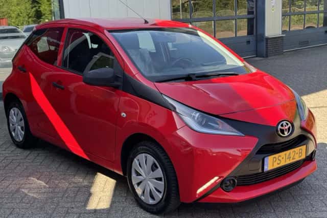 Toyota Aygo (2017) thumbnail 9