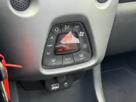Toyota Aygo (2021) thumbnail 21