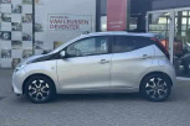 Toyota Aygo (2021) thumbnail 33