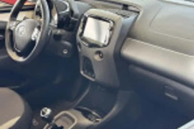 Toyota Aygo (2021) thumbnail 35