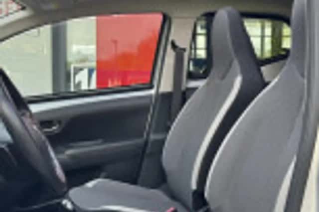 Toyota Aygo (2021) thumbnail 40