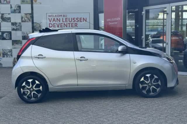 Toyota Aygo (2021) thumbnail 63