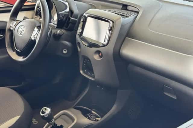 Toyota Aygo (2021) thumbnail 64