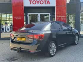 Toyota Avensis (2016) thumbnail 17