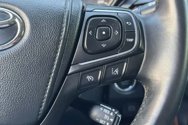 Toyota Avensis (2016) thumbnail 26